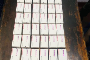 மட்டக்களப்புக்கு சென்ற காரில் பெரும் தொகை போதைமாத்திரைகள்