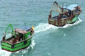 யாழ். வந்த தமிழக மீனவர்கள் குழு ; விடுதலை செய்யப்பட்ட ஏழு மீன்பிடி விசைப்படகு