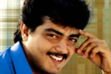 நண்பர்களுடன் ஓரங்கட்டப்பட்ட தல அஜித்! இதுவரை யாரும் பார்க்காத புகைப்படம் வைரல்..