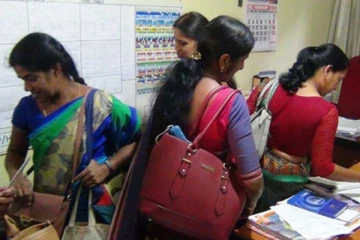 රාජ්‍ය සේවකයින් ලක්ෂ එකහමාරකට හදිසියේ සිදුවූ දේ මෙන්න.