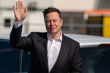 கோடீஸ்வரர் எலான் மஸ்குக்கும் கனடாவுக்கும் என்ன தொடர்பு?