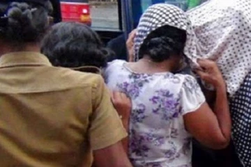 காவல்துறை பரிசோதகரால் நடத்தப்பட்ட விபச்சார விடுதி முற்றுகை!