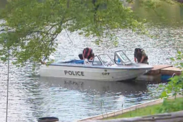 கனடாவில் படகு விபத்தில் 2 குழந்தைகள் பலி