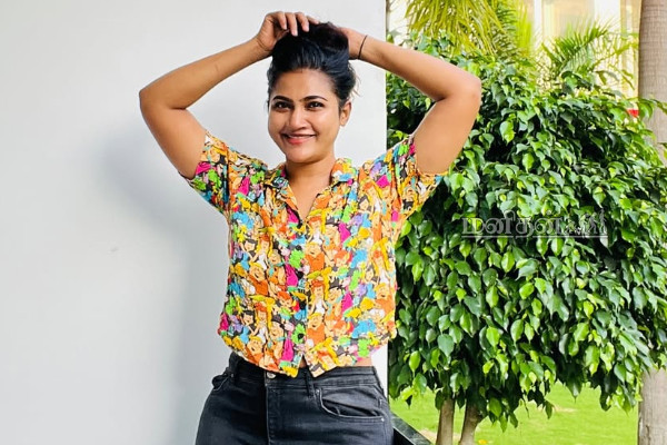மைனா நந்தினி எப்படி வெள்ளையாக மாறினார் தெரியுமா?