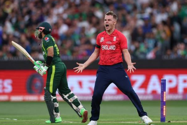 டி20 உலக கிண்ணப் கோப்பையை வென்ற இங்கிலாந்து கிரிக்கெட் அணி! | England Cricket Team Won The T20 World Cup 2022