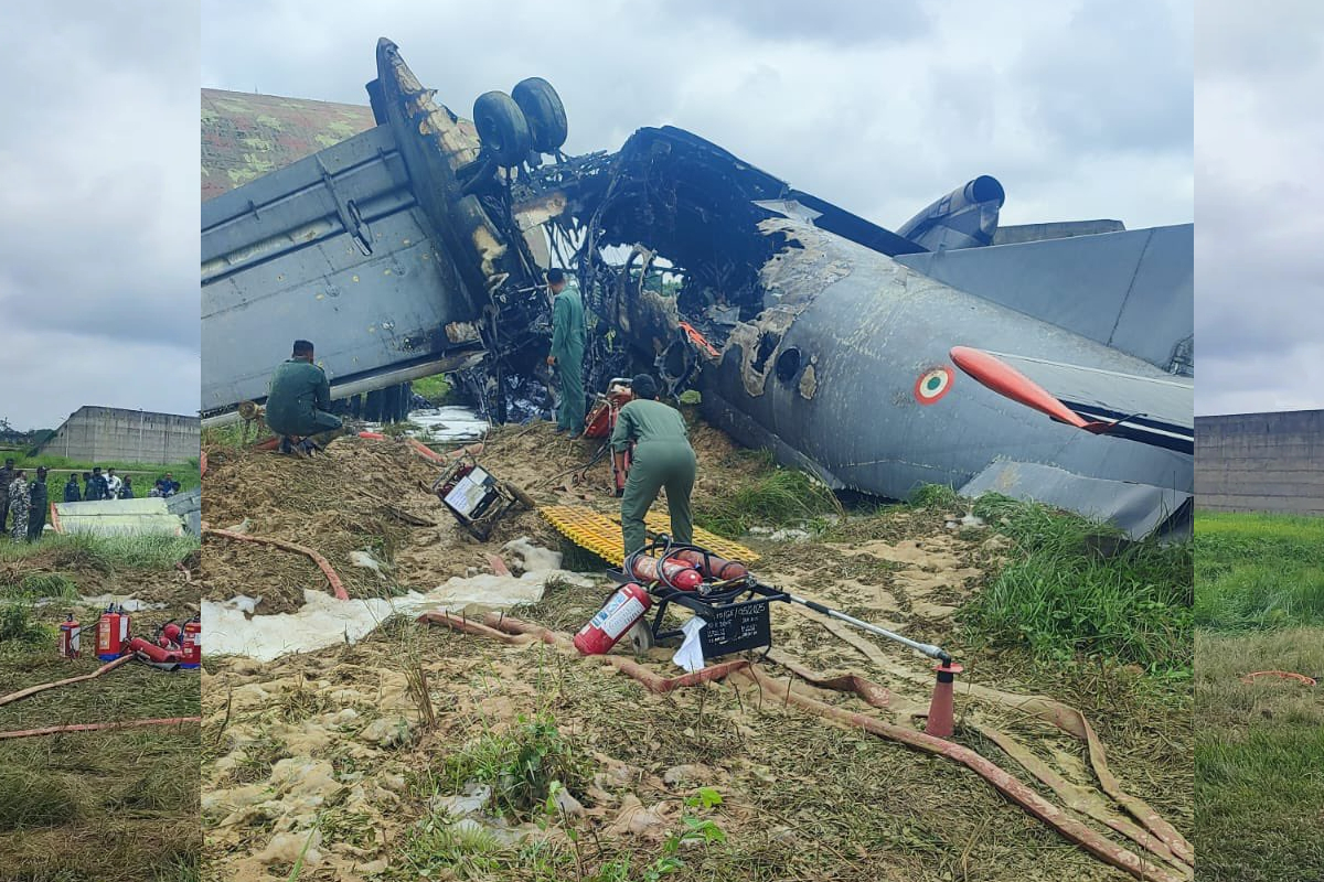 கோர விபத்தில் சிக்கிய இந்திய விமானப்படை விமானம்! ஐவர் பலி | Indian Air Force Plane Involved Serious Accident