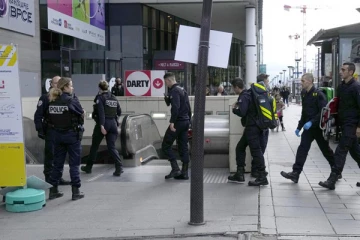 பிரான்சில் ஹிஜாப் அணிந்த பெண்ணை துப்பாக்கியால் சுட்ட பொலிசார்: பரபரப்பை ஏற்படுத்தியுள்ள சம்பவம்