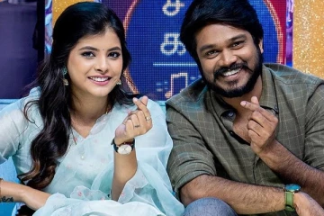 சீரியல் ஜோடிக்கு நிஜத்திலேயே திருமணம்! நிச்சயதார்த்த போட்டோ வைரல்