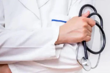 சிகிச்சைக்கு வந்த பெண்ணிடம் டாக்டர் ஆபாசப் பேச்சு - இத்தாலியில் வெளியான வீடியோவால் பரபரப்பு