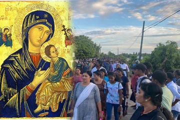 ஆயித்தியமலை சதாசகாய மாதா தேவாலய பாதயாத்திரை ஆரம்பம் (Photos)