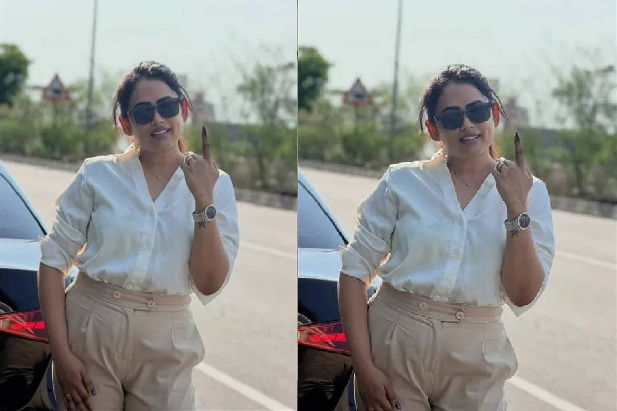 அட இவருமா? வாக்களிக்க ஒரே ஸ்டைலில் வந்த பிரபலங்கள்! வைரலாகும் புகைப்படங்கள் | Actresses Same Color Outfits Voting Photos Vira