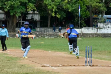 யாழில் இளம் பெண்களுக்கான மாபெரும் கடின துடுப்பாட்ட திருவிழா