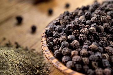 தினமும் 6 மிளகை சாப்பிட்டு வாருங்கள்! அப்புறம் நடக்கும் அதிசயத்தை நீங்களே உணர்வீங்க