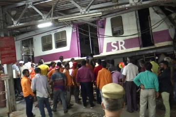 சென்னை கடற்கரை ரயில் நிலையத்தில் நடந்த மின்சார ரயில் விபத்து - ஓட்டுநர் பணியிடை நீக்கம் - அதிகாரிகள் அதிரடி