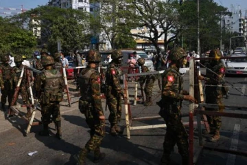 திடீரென 4 வெளிநாட்டு கைதிகள் விடுதலை செய்த மியான்மர்