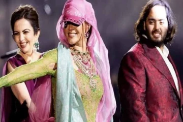 முகேஷ் அம்பானி வீட்டு கல்யாணத்தில் பாடிய ஹாலிவுட் பாடகி Rihanna சொத்து மதிப்பு எவ்வளவு தெரியுமா?