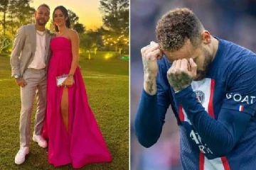 கர்ப்பிணியான காதலியிடம் பகிரங்கமாக மன்னிப்புக் கேட்ட நெய்மர்