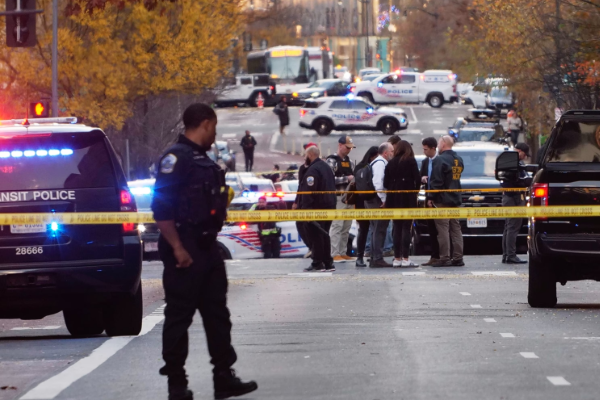 அமெரிக்காவில் வெள்ளை மாளிகைக்கு அருகே துப்பாக்கிச் சூடு | Shooting Near The White House Usa