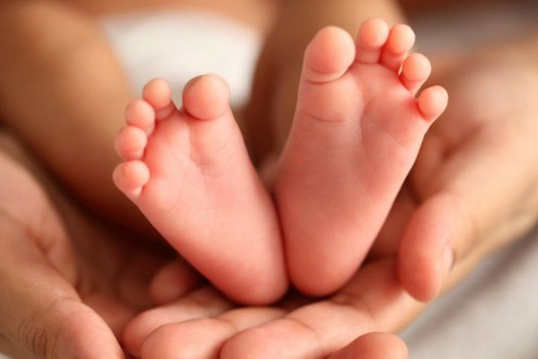 15 ஆண்டுகளாக குழந்தை இல்லாத தம்பதி - ஒரே பிரசவத்தில் 4 குழந்தைகள் பிறந்த அதிசயம் - நெகிழ்ச்சி சம்பவம் - தமிழ்நாடு