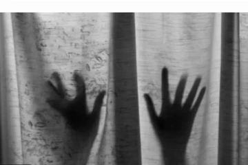 டிக்டாக் பிரபலத்திற்கு கூட்டு பாலியல் வன்கொடுமை...சுற்றுலா சென்ற இடத்தில் கொடூரம்!