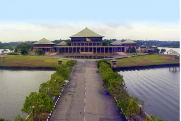 හෙට පාර්ලිමේන්තුවේ සිදුවන සුවිශේෂි දේ..