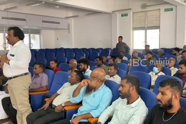 யாழில் கப்பம் கோருவோருக்கு எதிராக உடனடி நடவடிக்கை - காவல்துறை மா அதிபர் உறுதி..! | Extortion From Traders In Jaffna யாழில் கப்பம் கோருவோருக்கு எதிராக உடனடி நடவடிக்கை - காவல்துறை மா அதிபர் உறுதி..! | Extortion From Traders In Jaffna