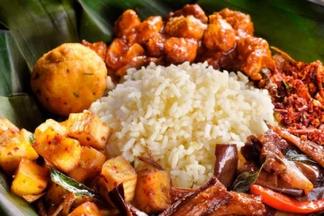 இலங்கையில் உணவுக்காக கடன் வாங்கும் மக்கள்