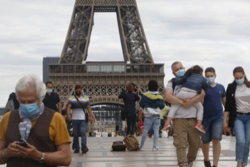 பிரான்சில் ஒரே நாளில் 36 ஆயிரம் பேருக்கு கொரோனா தொற்று உறுதி
