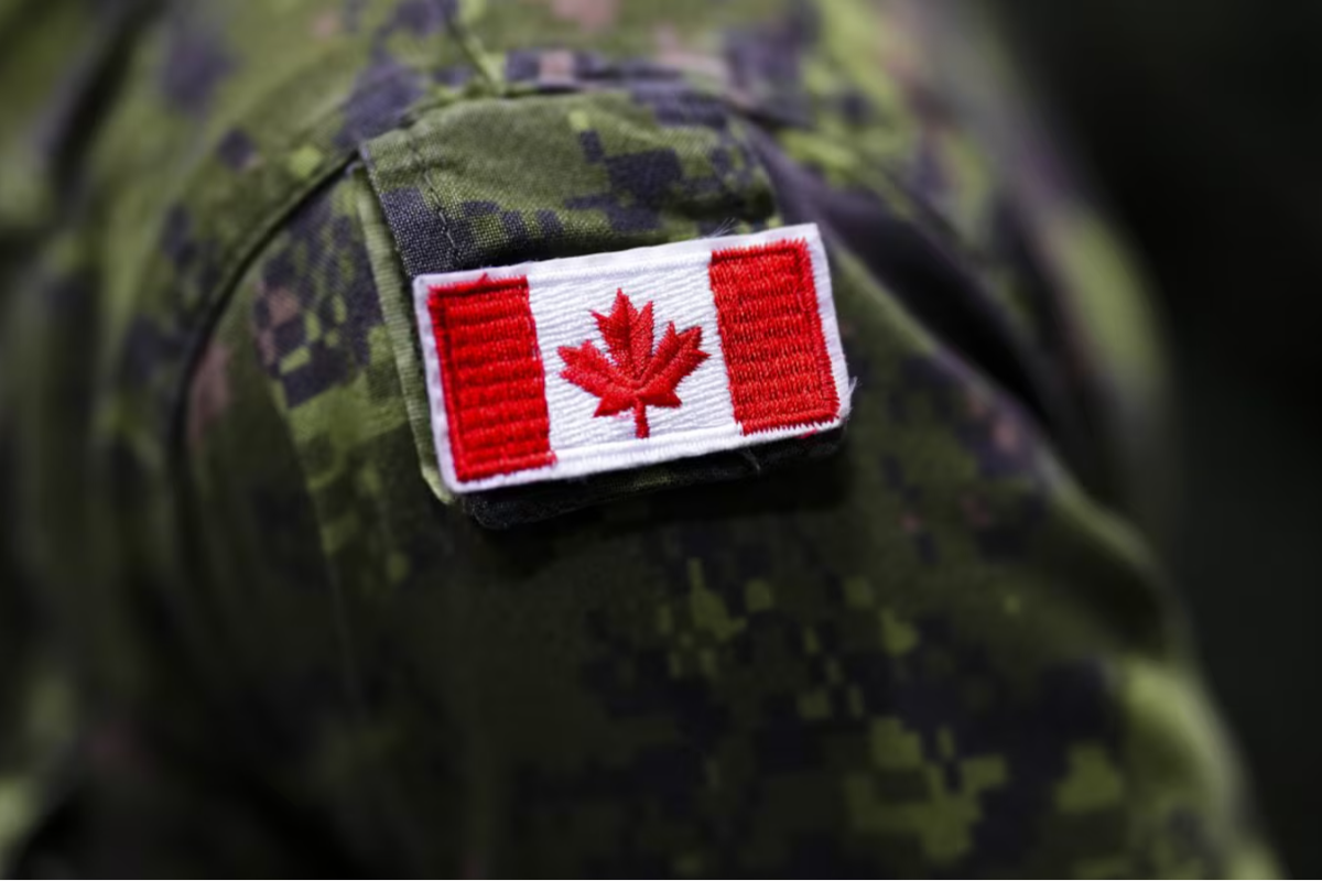 பயங்கரவாதச் செயல்பாட்டிற்கு உதவியதாக குற்றம் சாட்டப்பட்டவர் படையில் இருந்து நீக்கம்! | Canadian Armed Forces Member Charged