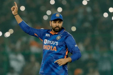 நியூசிலாந்தை பந்தாடிய இந்தியா வீரர்கள் - சாதனை படைத்த ஹிட் மேன் ரோஹித்