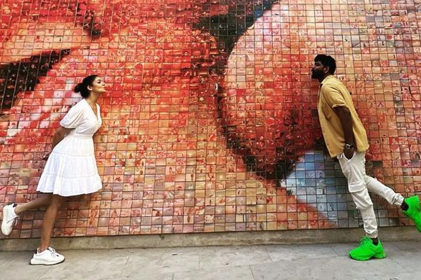 ரோடுரோடாக சுற்றும் நயன்தாரா.. திருமணத்திற்கு பின் வேலையில் குறிக்கோளாக இருக்கும் விக்னேஷ் சிவன். | Nayanthara Vikki Romantic Honeymoon And Location