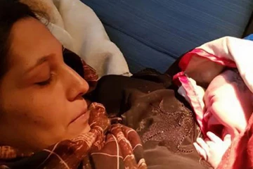 உயிர் தப்ப பிரித்தானியாவுக்கு பறந்த ஆப்கன் பெண்: 30,000 அடி உயரத்தில் நடந்த மகிழ்ச்சி சம்பவம்