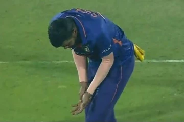 கையில் ரத்தம் சொட்ட சொட்ட இந்தியாவுக்காக விளையாடிய வீரர்! வைரலாகும் வீடியோ