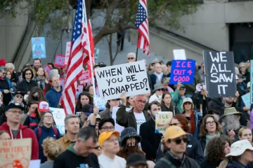 அமெரிக்காவில் ட்ரம்பிற்கு எதிராக திரண்ட 10 இலட்சம் பேர் ; போராட்டத்தால் அதிகரிக்கும் பதற்றம்