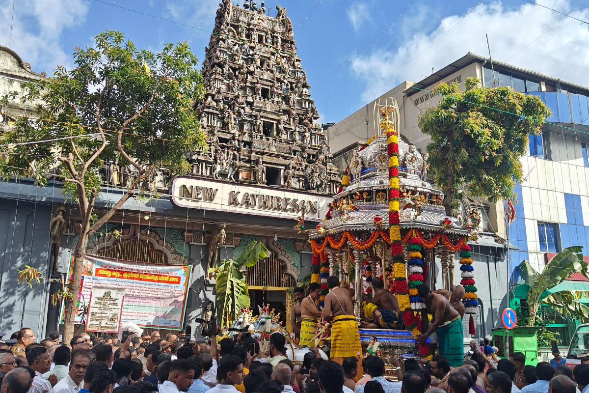 கொழும்பில் ஆடிவேல் வெள்ளி ரத பவனி; மாற்று வீதிகளைப் பயன்படுத்த அறிவிப்பு | Aadi Vel Silver Chariot Procession In Colombo