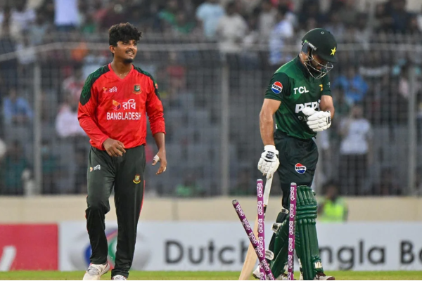 pak coach mike comment bangladesh pitch