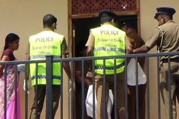 பாடசாலை மாணவி மீது கத்திக்குத்து; பரிதாபமாக உயிரிழந்த சிறுமி