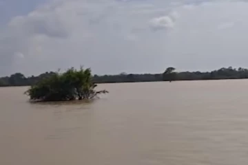 மகாவலி ஆறு பெருக்கெடுப்பால் நீரில் மூழ்கிய சோமாவதிய வீதி