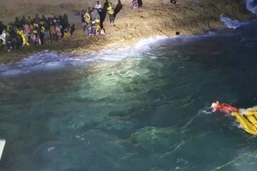 இத்தாலி அருகே கடலில் சிக்கியவர்கள் பத்திரமாக  மீட்பு