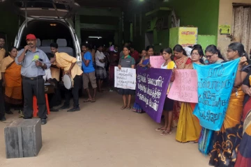 யாழில் போதைப்பொருள் பாவனைக்கு எதிராக கவனயீர்ப்பு போராட்டம்(Photos)