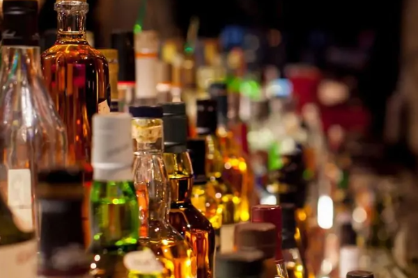 19 நாட்களுக்கு இலங்கை முழுவதும் மதுபான விற்பனை தடை ; மீறுவோருக்கு வெளியான எச்சரிக்கை | Srilanka Wide Liquor Ban For 19 Days