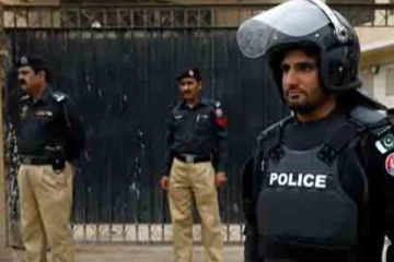 ගුරුවරු හතකට මරු කැඳවූ වෙඩි තැබීම..