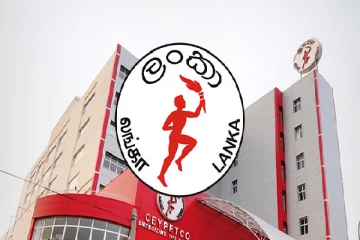 விசாரணை இடம்பெறும் வேளை பதவி விலகும் அதிகாரிகள்