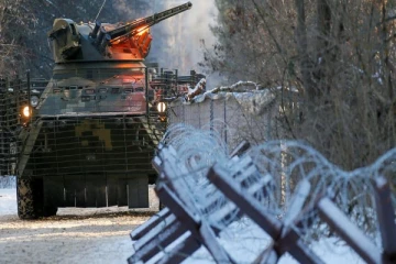 உக்ரைனின் வினிஸ்டா விமான நிலையத்தை அழித்து நொருக்கிய ரஷ்யா படைகள்