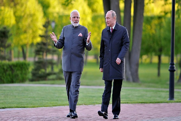 பிடியாணை பிறப்பிக்கப்பட்ட நிலையில் வெளிநாடு செல்ல தயாராகிறார் புடின் | Putin To Travel Abroad After Arrest Warrant