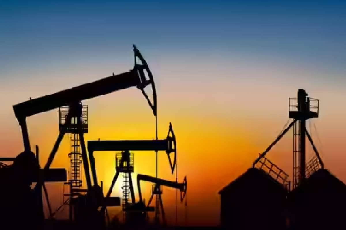 மத்திய கிழக்கு போர்ப் பதற்றம் : உயர்வடையும் கச்சா எண்ணெய் விலை | Middle East War Oil Prices Rise மத்திய கிழக்கு போர்ப் பதற்றம் : உயர்வடையும் கச்சா எண்ணெய் விலை | Middle East War Oil Prices Rise