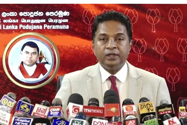 நாட்டை வழிநடத்த மிகவும் பொருத்தமானவர் பசில் தான் - பொதுஜன பெரமுன | Basil Most Suitable To Lead Sri Lanka Slpp