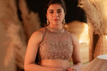 அமிர்தா ஐயர் கிளாமர் ஸ்டில்கள்.. லேட்டஸ்ட் போட்டோஷூட்