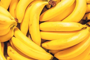 இந்த பிரச்சனை இருக்குறவங்க தெரியாம கூட வாழைப்பழத்தை சாப்பிடக்கூடாதாம்!