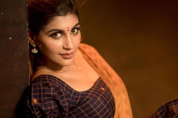 விபத்துக்கு பிறகு மீண்டும் புது கார் வாங்கிய யாஷிகா! விலை இத்தனை லட்சமா?